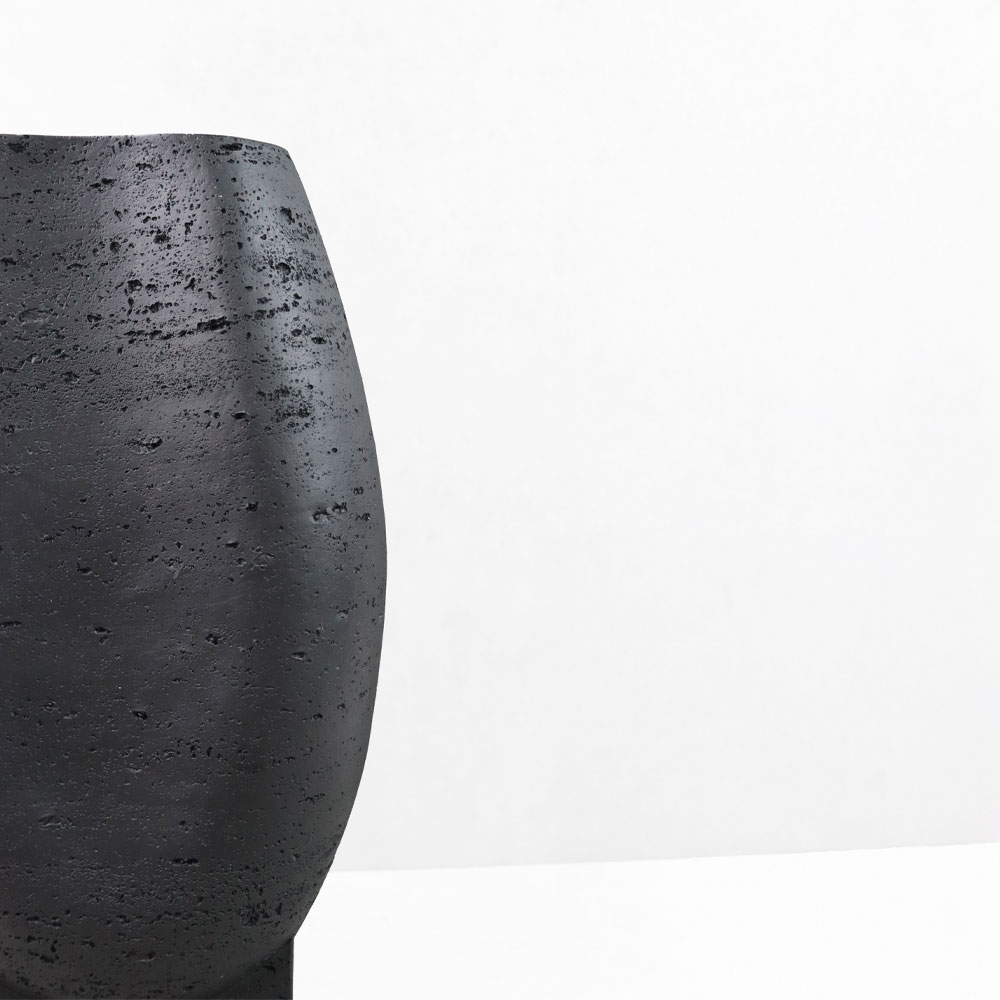 ORBIX I ΒΑΖΟ 19.5x13x35cm RESIN ΜΑΥΡΟ